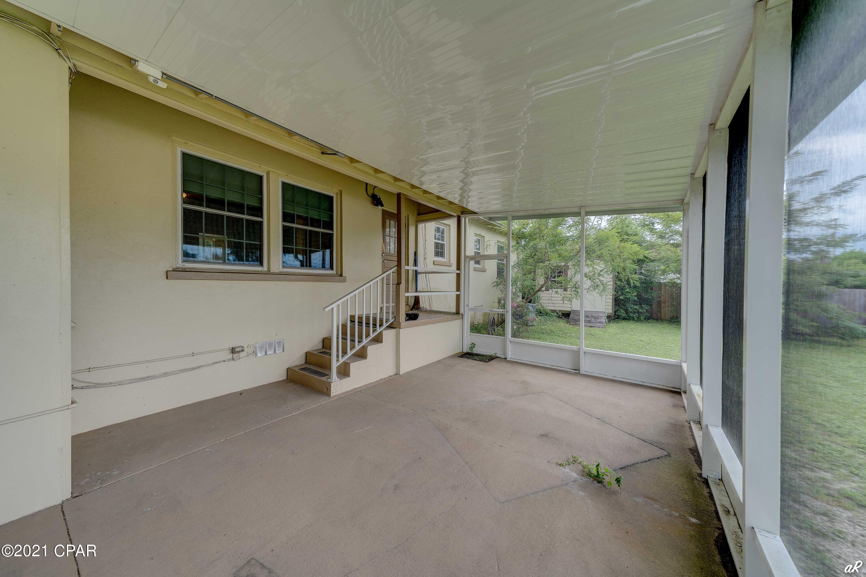 Cove Terrace 3rd Add - Residential Lease