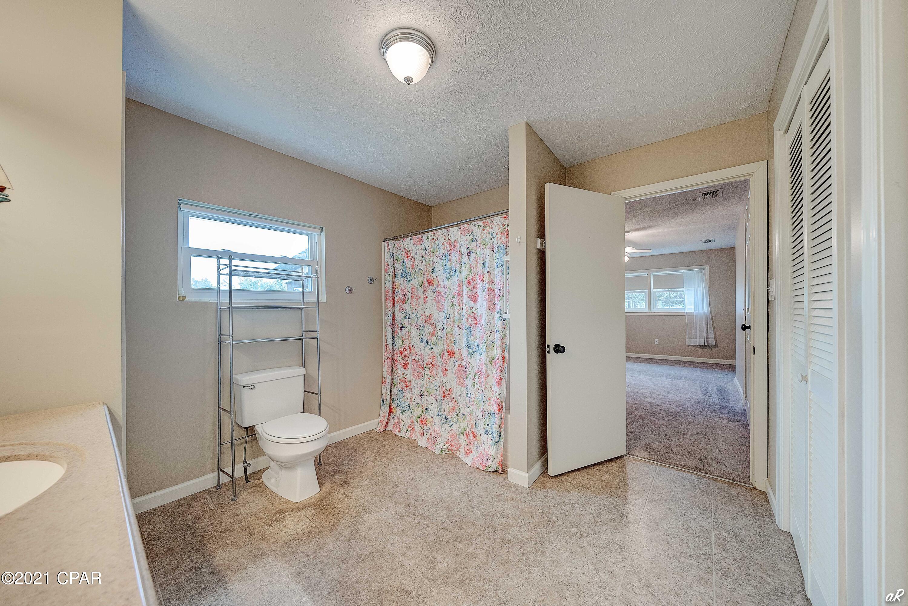 Cove Terrace 3rd Add - Residential Lease