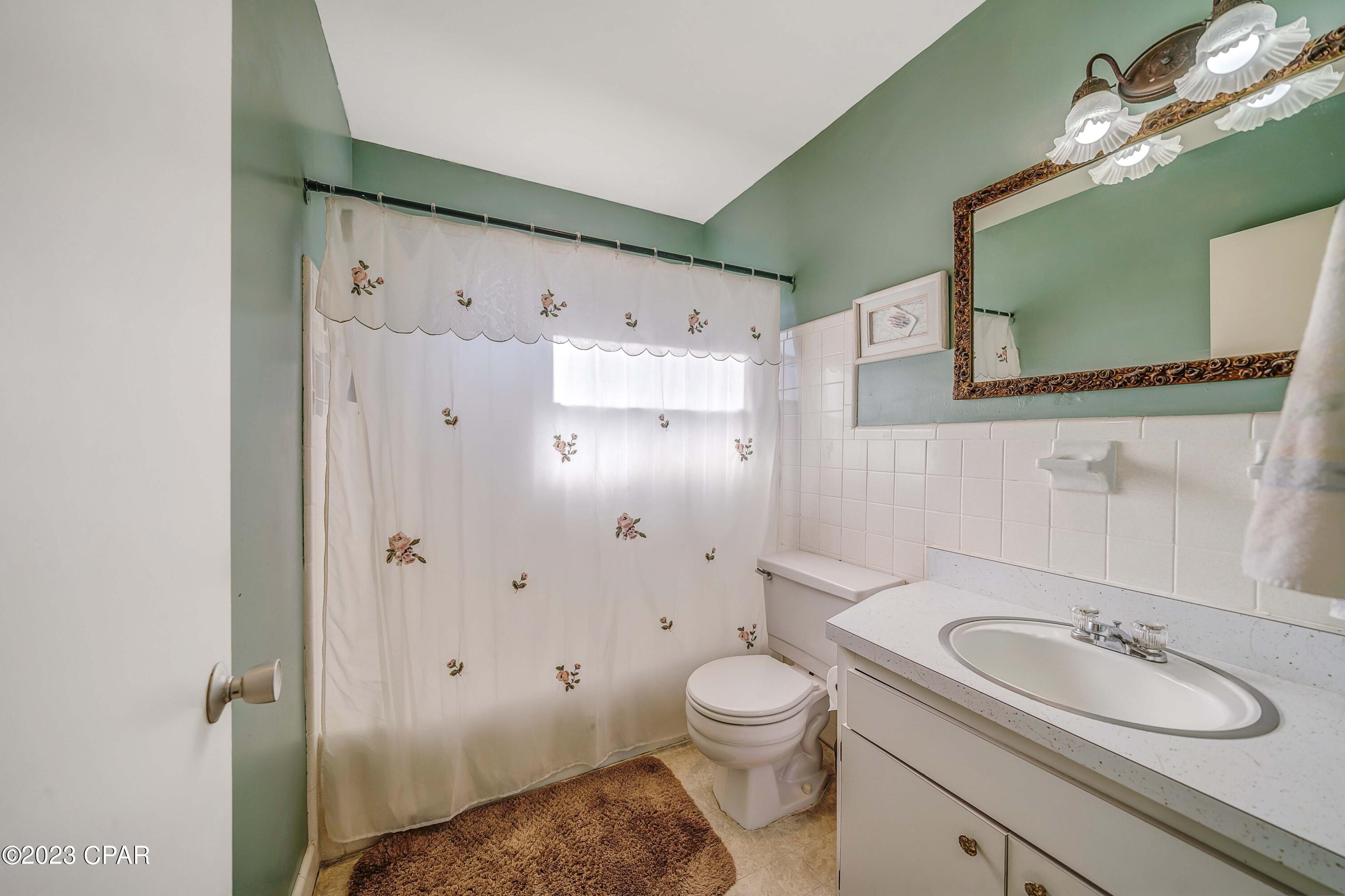 Sunny Hills Unit 4 - Residential