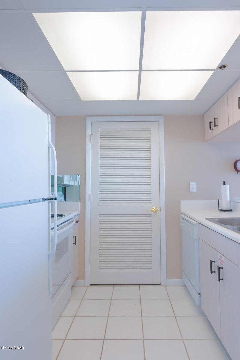 Long Beach Towers III - Residential