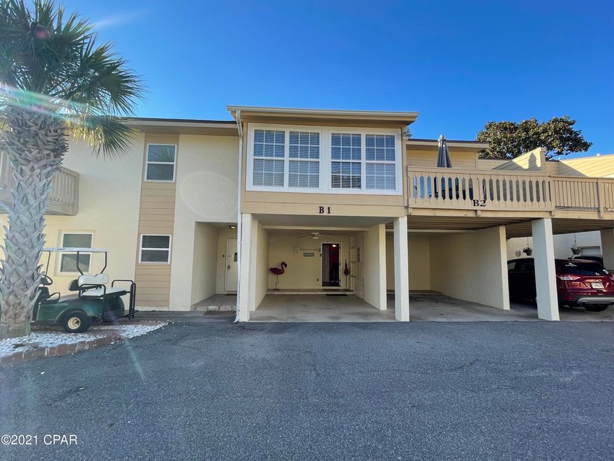 MOTIVATED SELLER!! Welcome to your new beautiful beach getaway! Just a few steps from the Emerald Coast, this 3-bedroom/2 ½-bath townhome has great rental potential . It features decadent views of the pools and of all the amenities that Horizon South has to offer. Furthermore, an added on extension to the guest bedroom that is one of a kind makes it perfect for an office or an oversized guest bedroom. This unit will not last long!