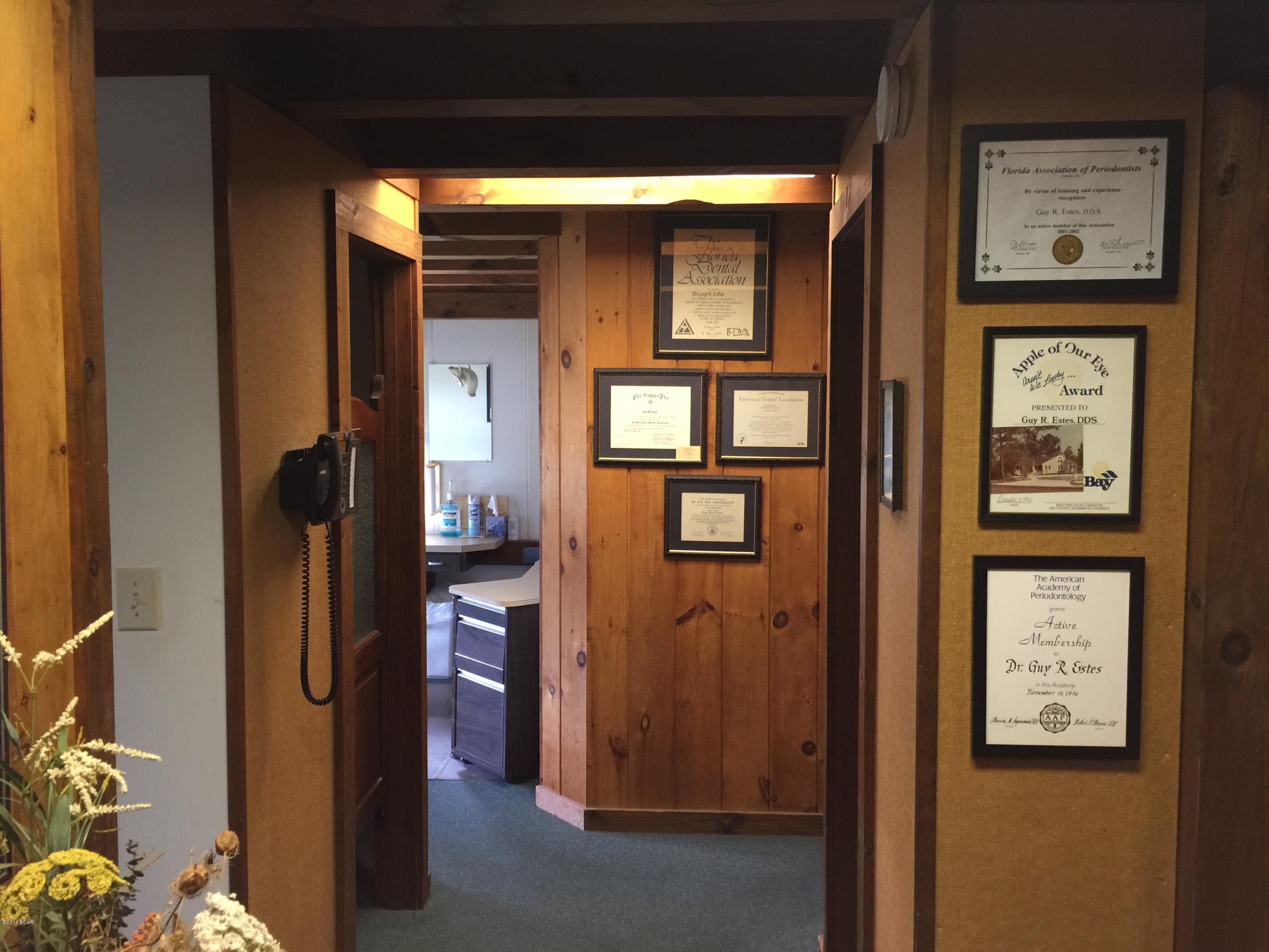 Monroeville - Commercial Sale