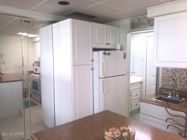 Fontainebleau Terrace - Residential