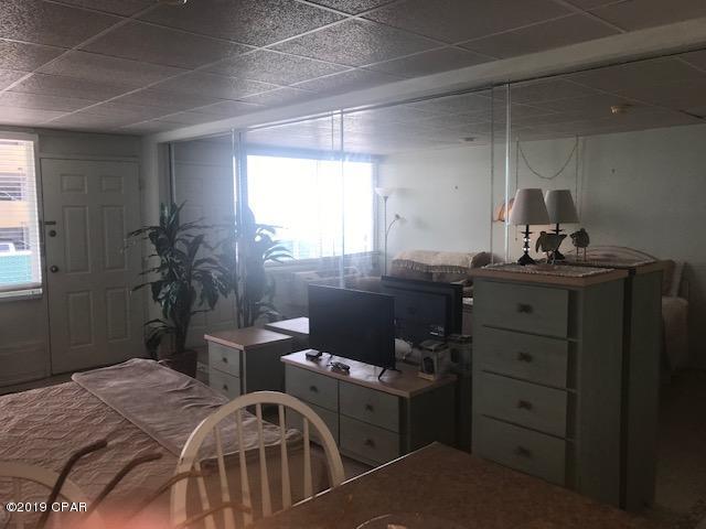 Fontainebleau Terrace - Residential