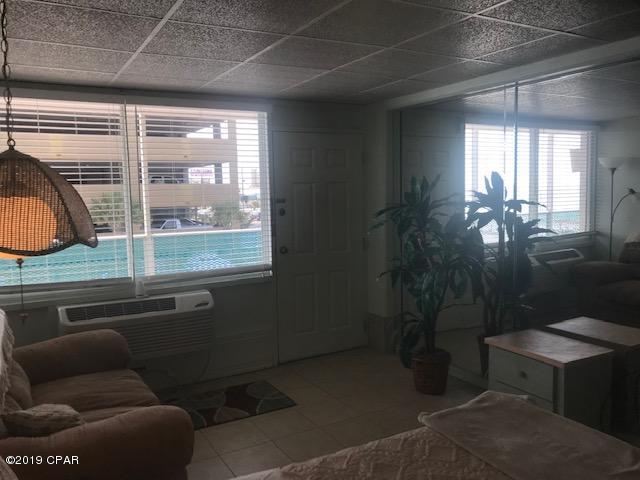 Fontainebleau Terrace - Residential