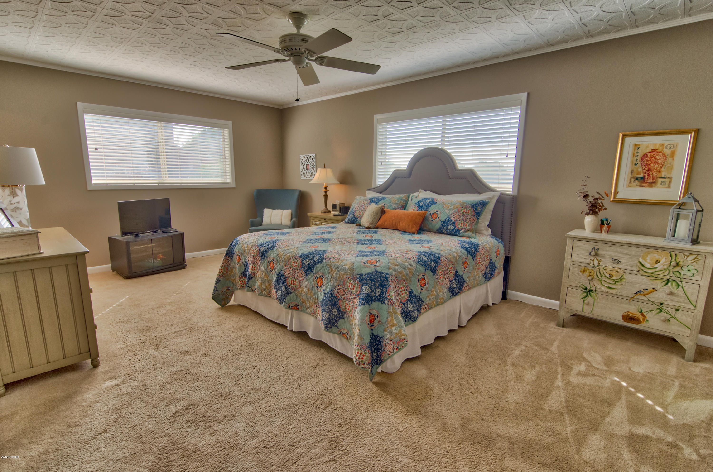 Lullwater Beach - Residential