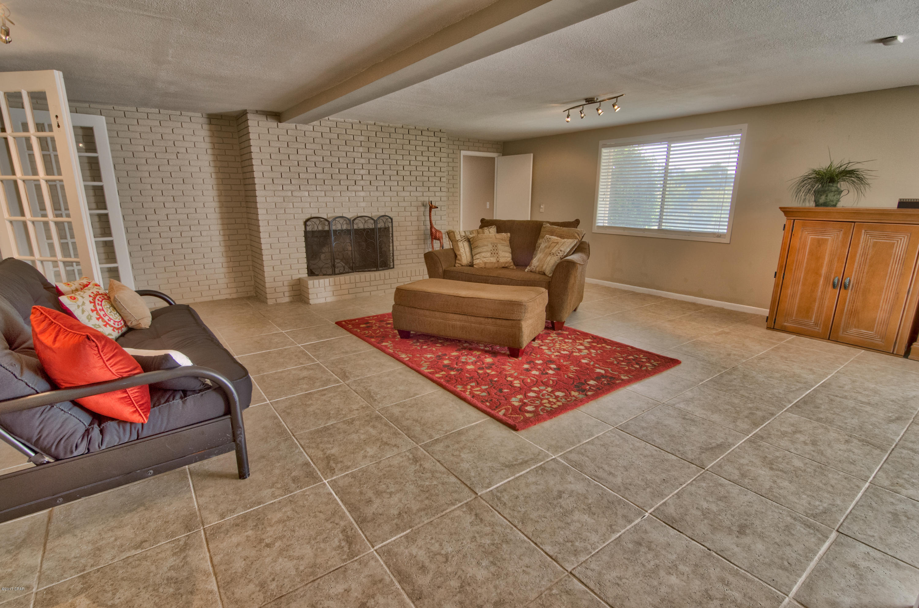 Lullwater Beach - Residential