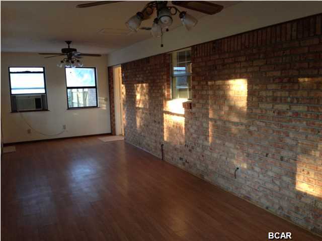 Venetian Villa 1st Add Replat - Residential