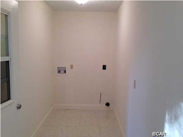 Venetian Villa 1st Add Replat - Residential