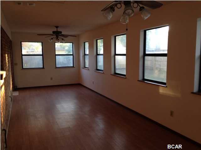 Venetian Villa 1st Add Replat - Residential