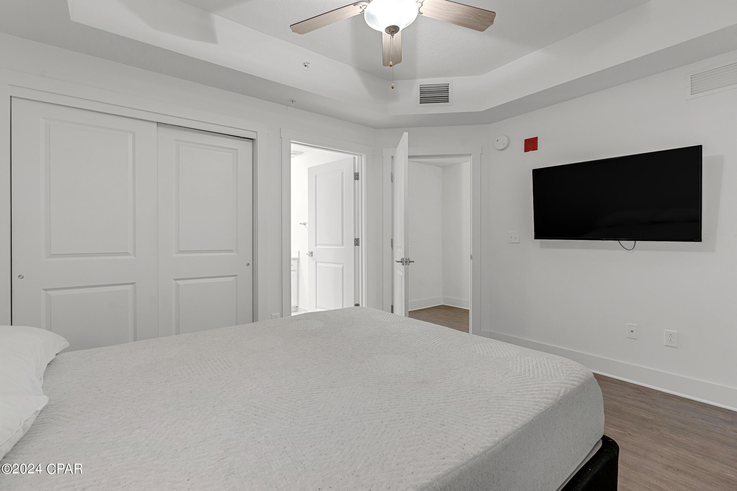 Calypso Towers III - Residential