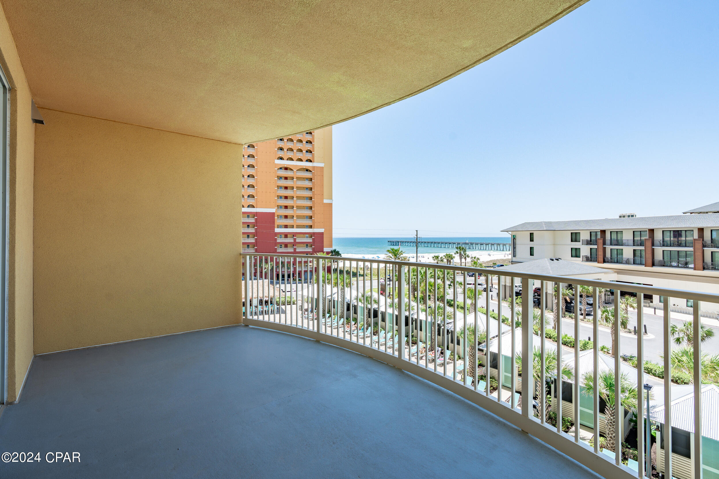 Calypso Towers III - Residential