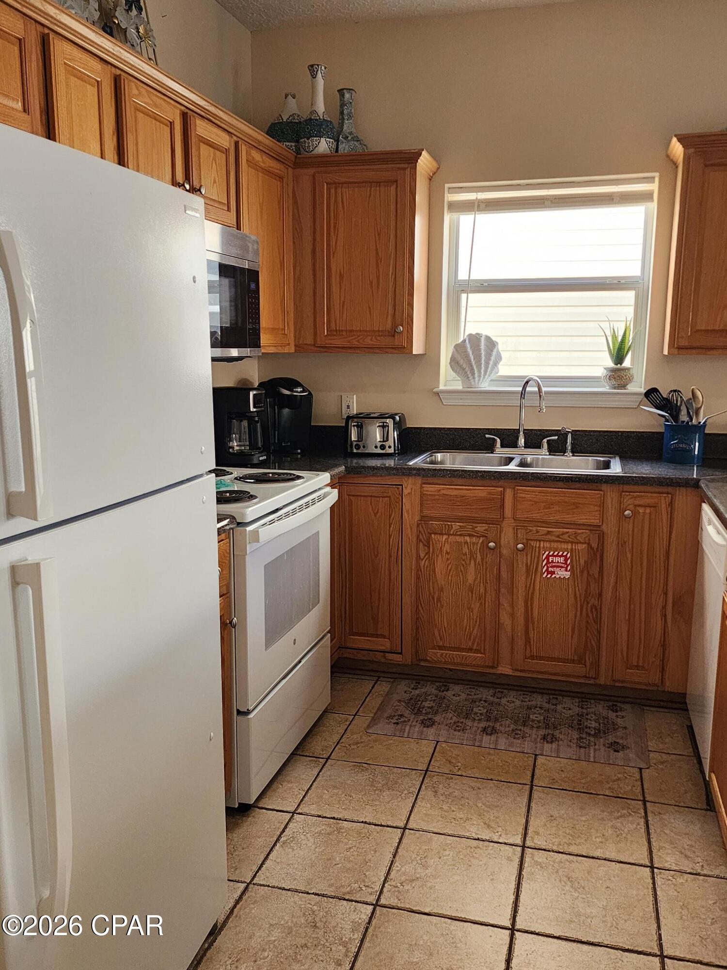 Palm Cove - Residential Lease