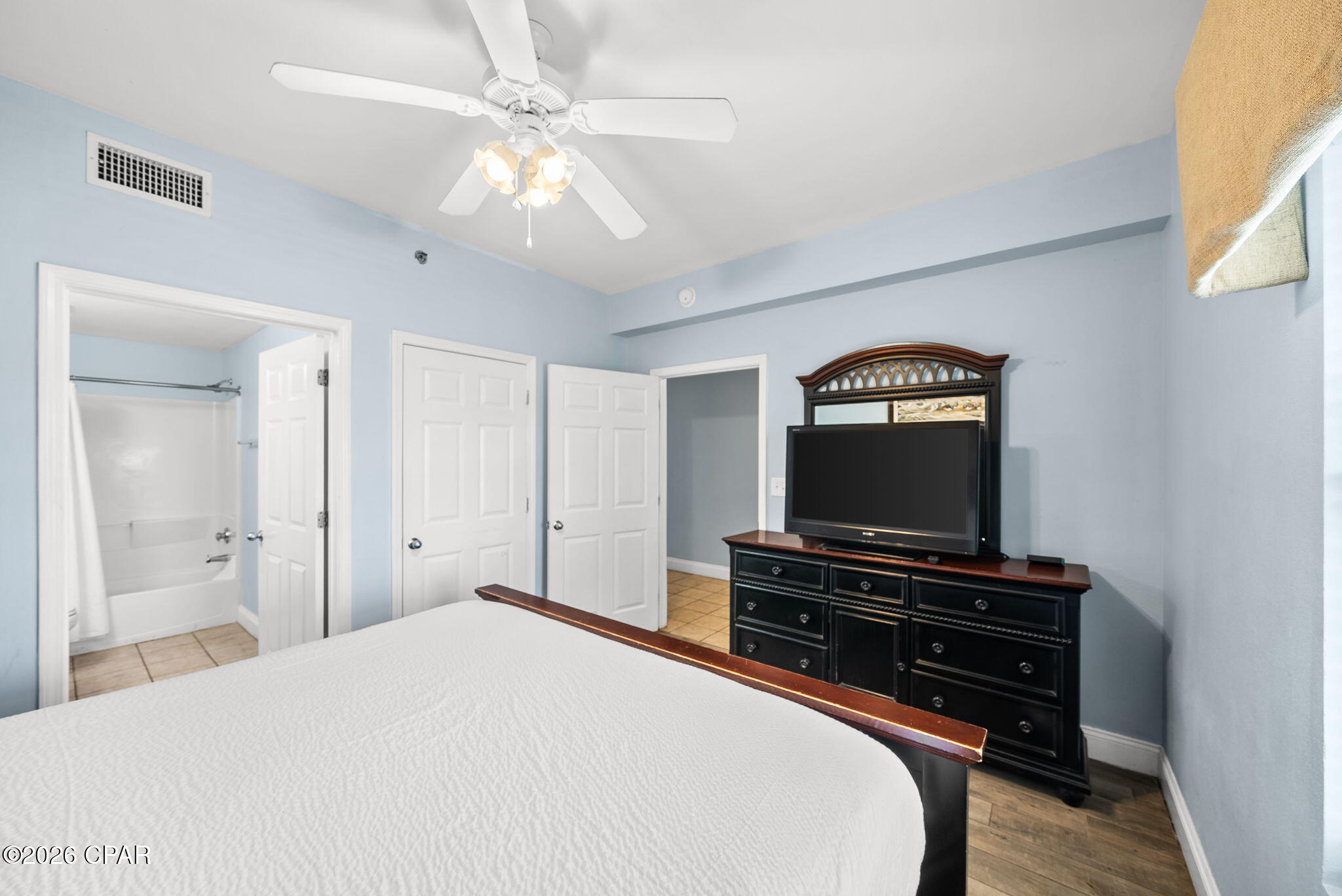 Laketown Wharf - Residential