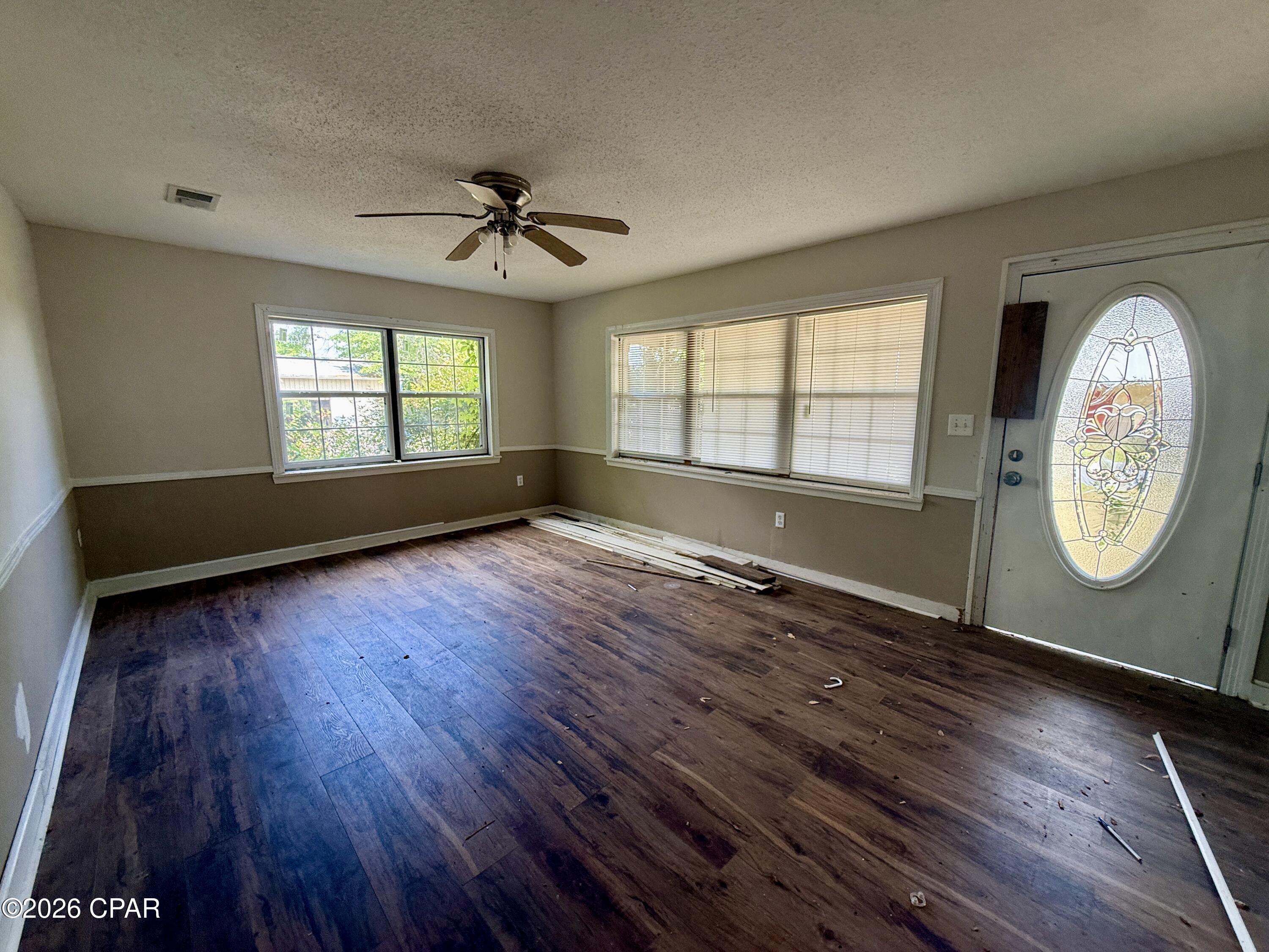 [No Recorded Subdiv] - Residential