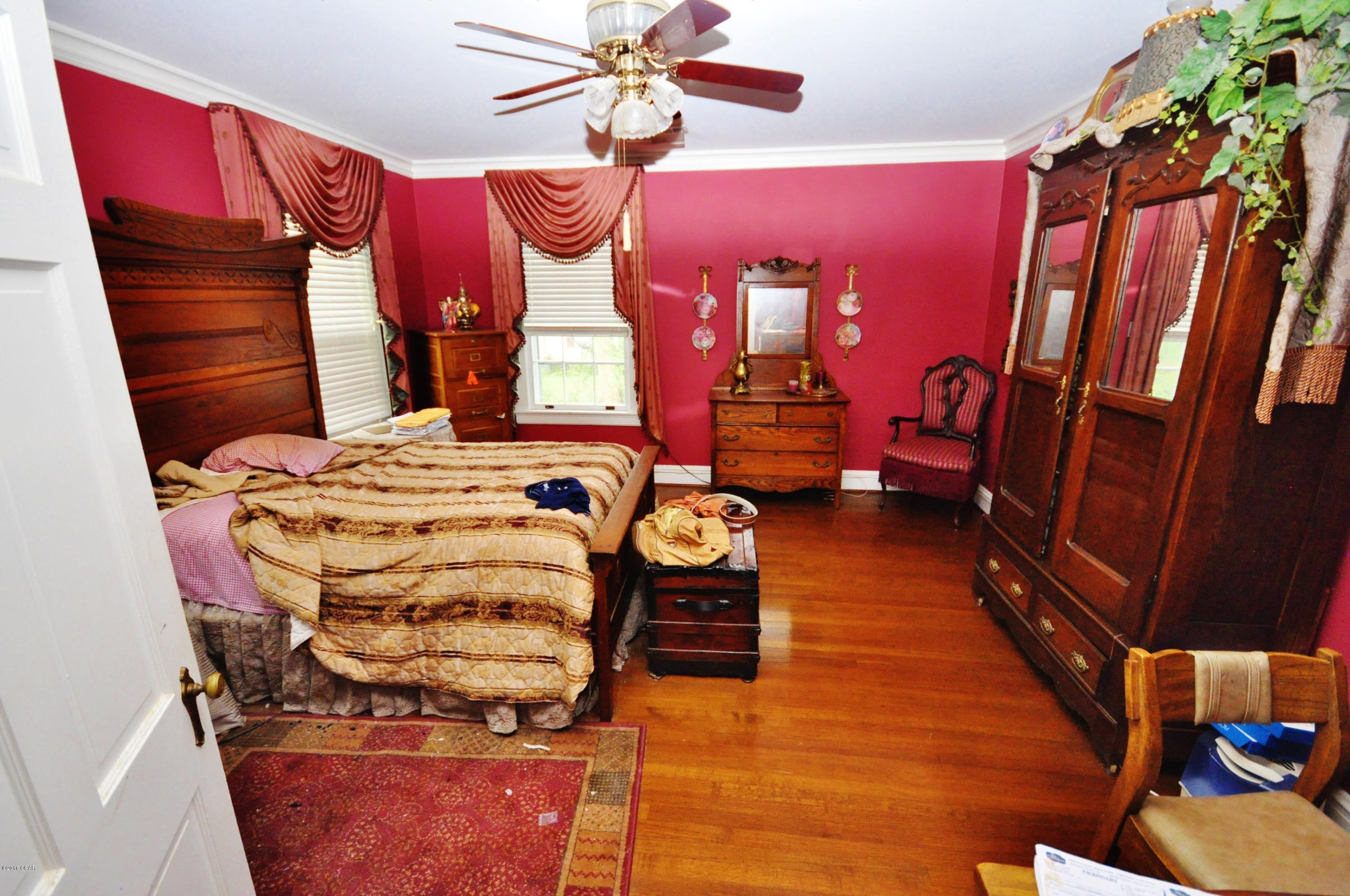 [No Recorded Subdiv] - Residential