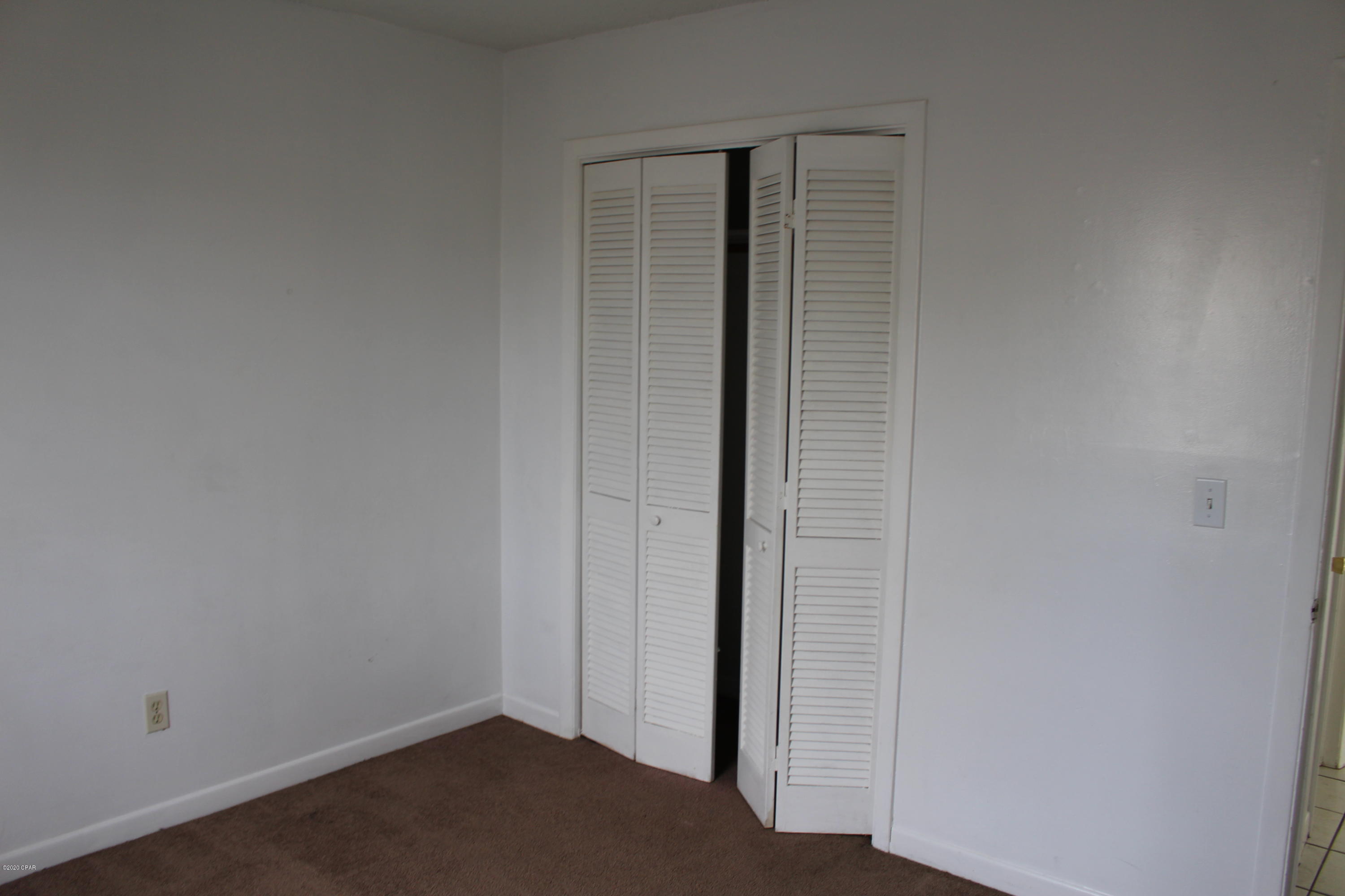 [No Recorded Subdiv] - Residential Lease