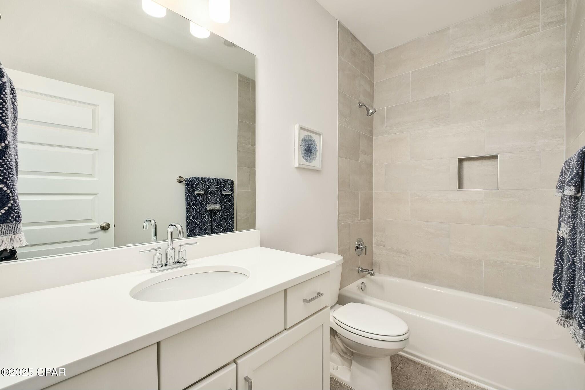 Cessna Landing - Residential