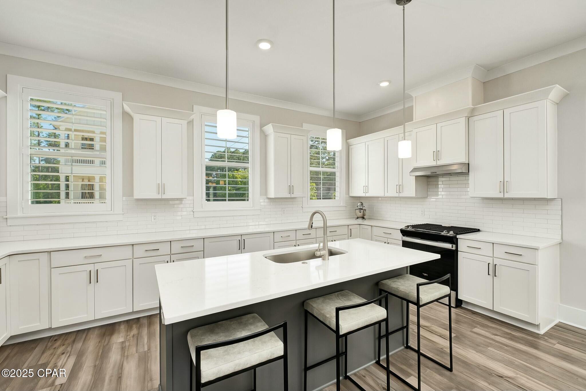 Cessna Landing - Residential