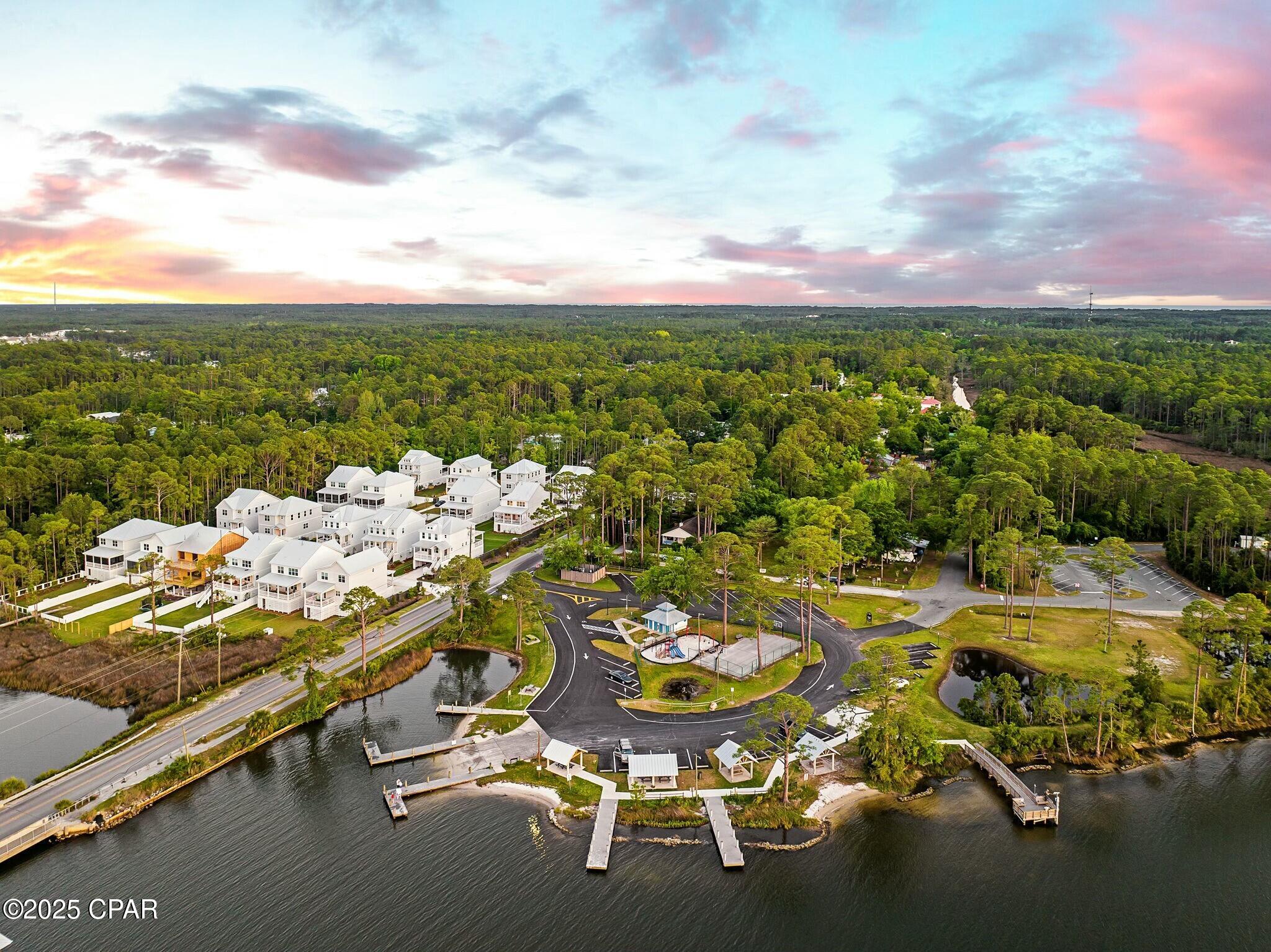 Cessna Landing - Residential