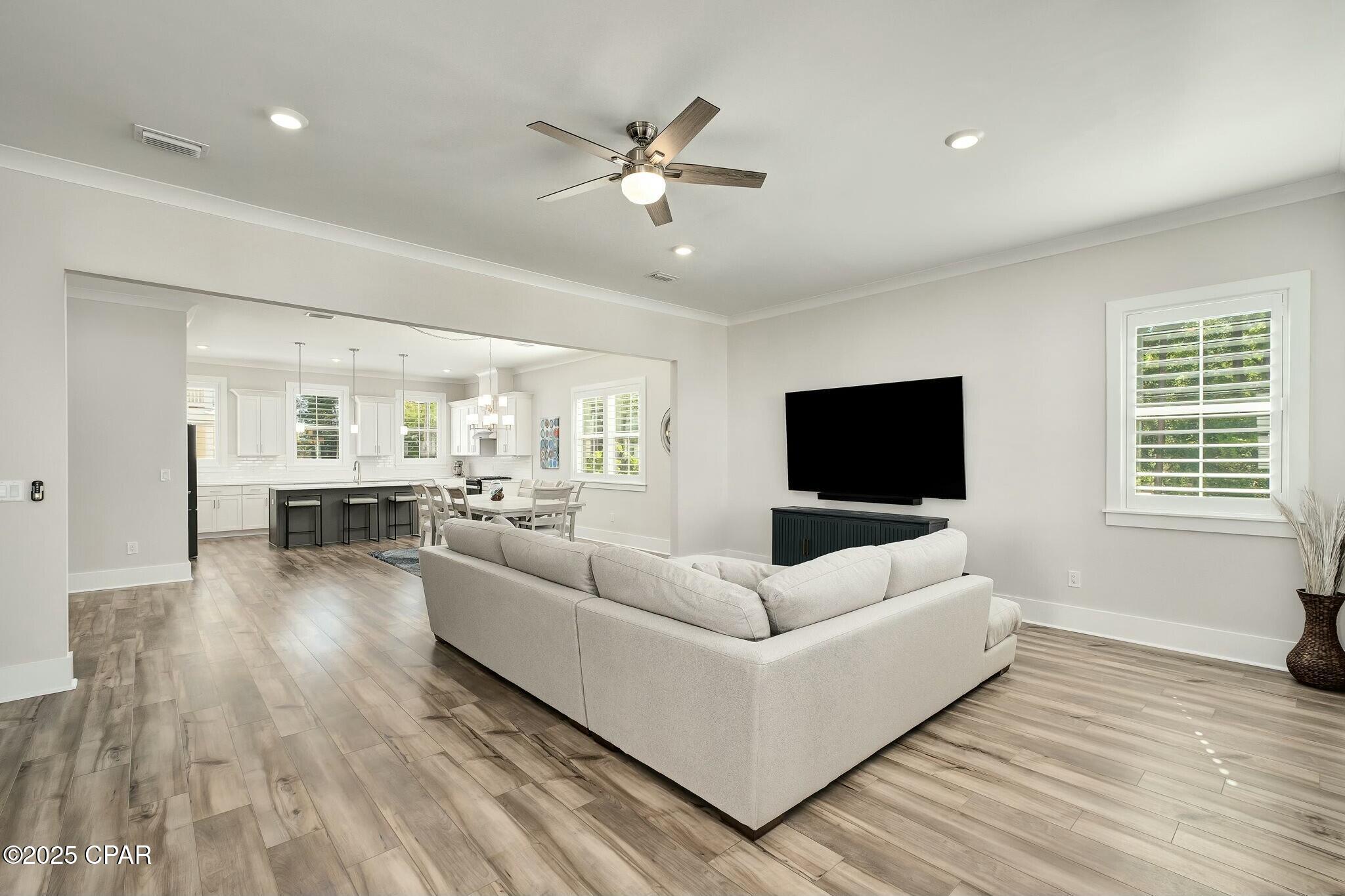 Cessna Landing - Residential