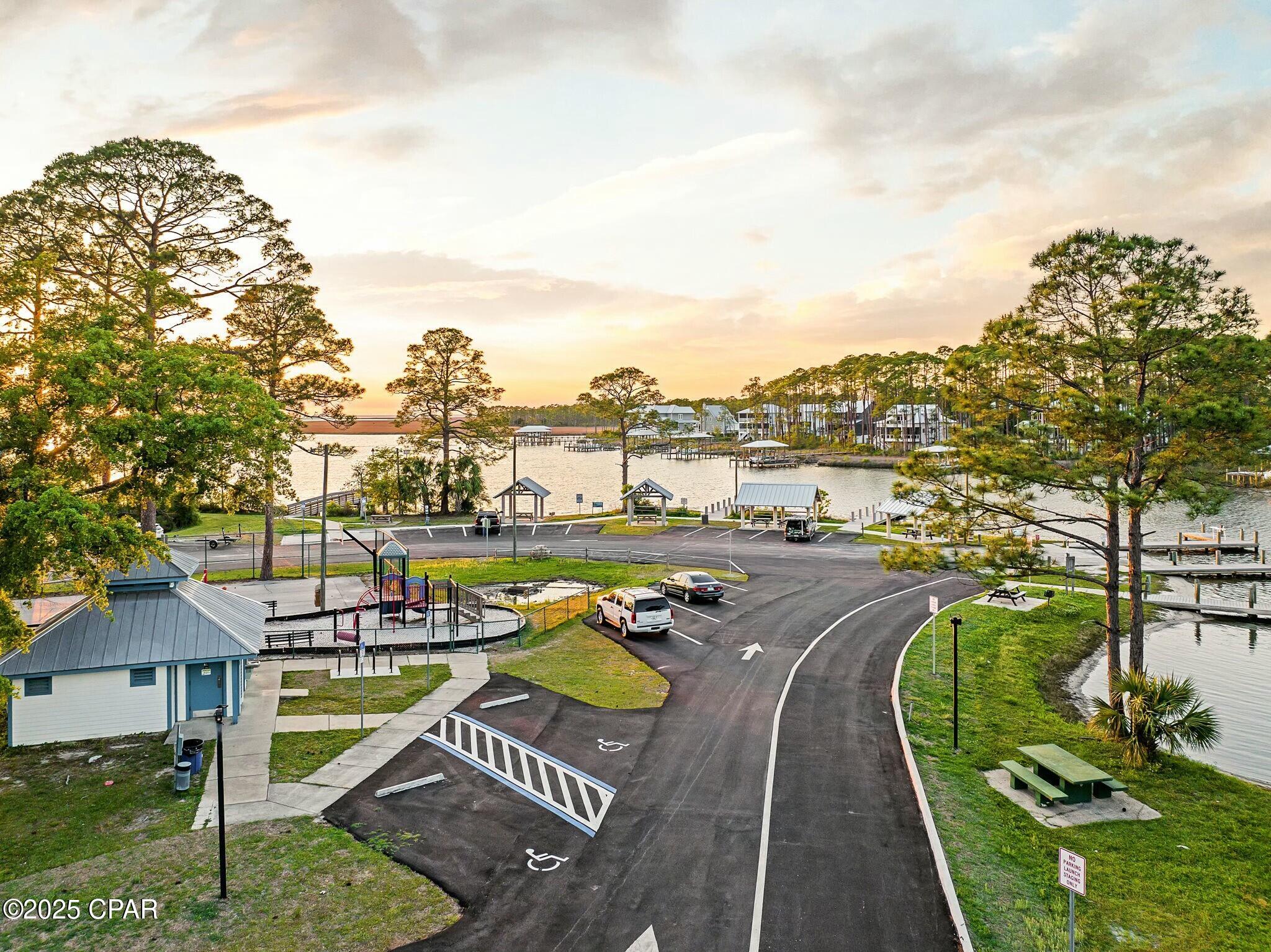 Cessna Landing - Residential