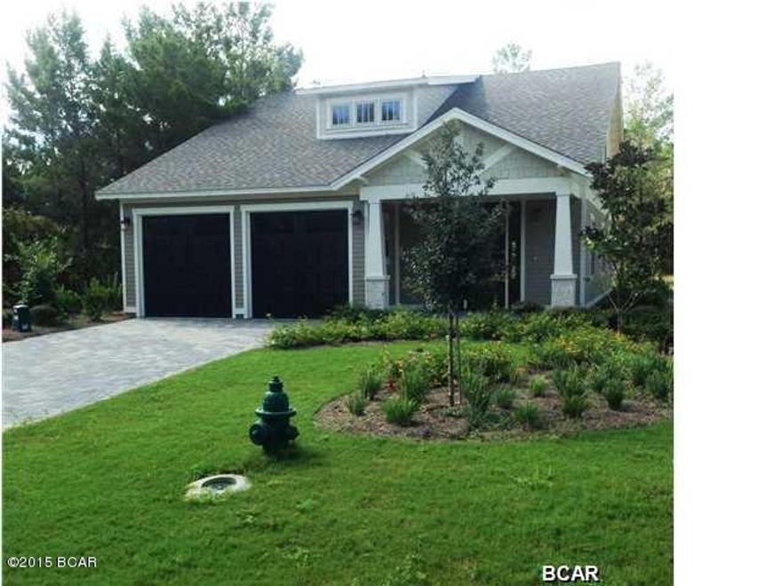 New Gulf Course Home 4 bedroom 3 bath overlooking the 3rd fairway on the Exclusive Greg Norman designed Sharks Tooth golf course. This

custom home features French doors open from the great room to the porch, The Chef's Exhibition kitchen features an center island with

seating bar and a pantry closet. Dual vanities, walk-in shower and private water closet in master bath. Convenient to the Clubhouse, Pro shop and

Prospect Point amenities. Homeowners' enjoy the lakeside pool with hot tub, fitness center, owners library... Experience the upscale country club

lifestyle and sense of community that Wild Heron offers.