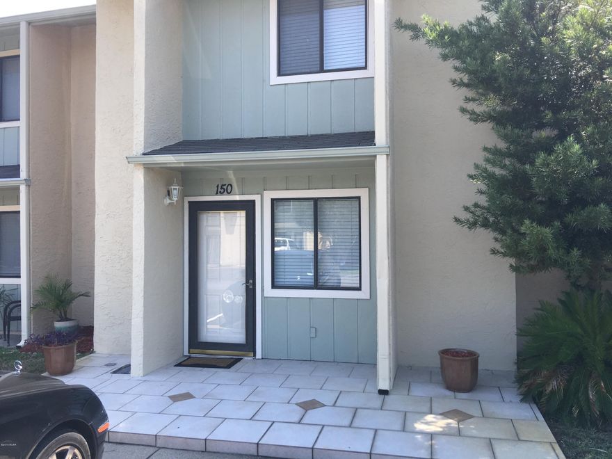 Close to beach access on the lake in Gulf Highlands.  This unit is in turn key conditions with great rental potential.  Updated Kitchen and baths, and newer appliances.  Has a new tank less hot water heater and new carpet upstairs.