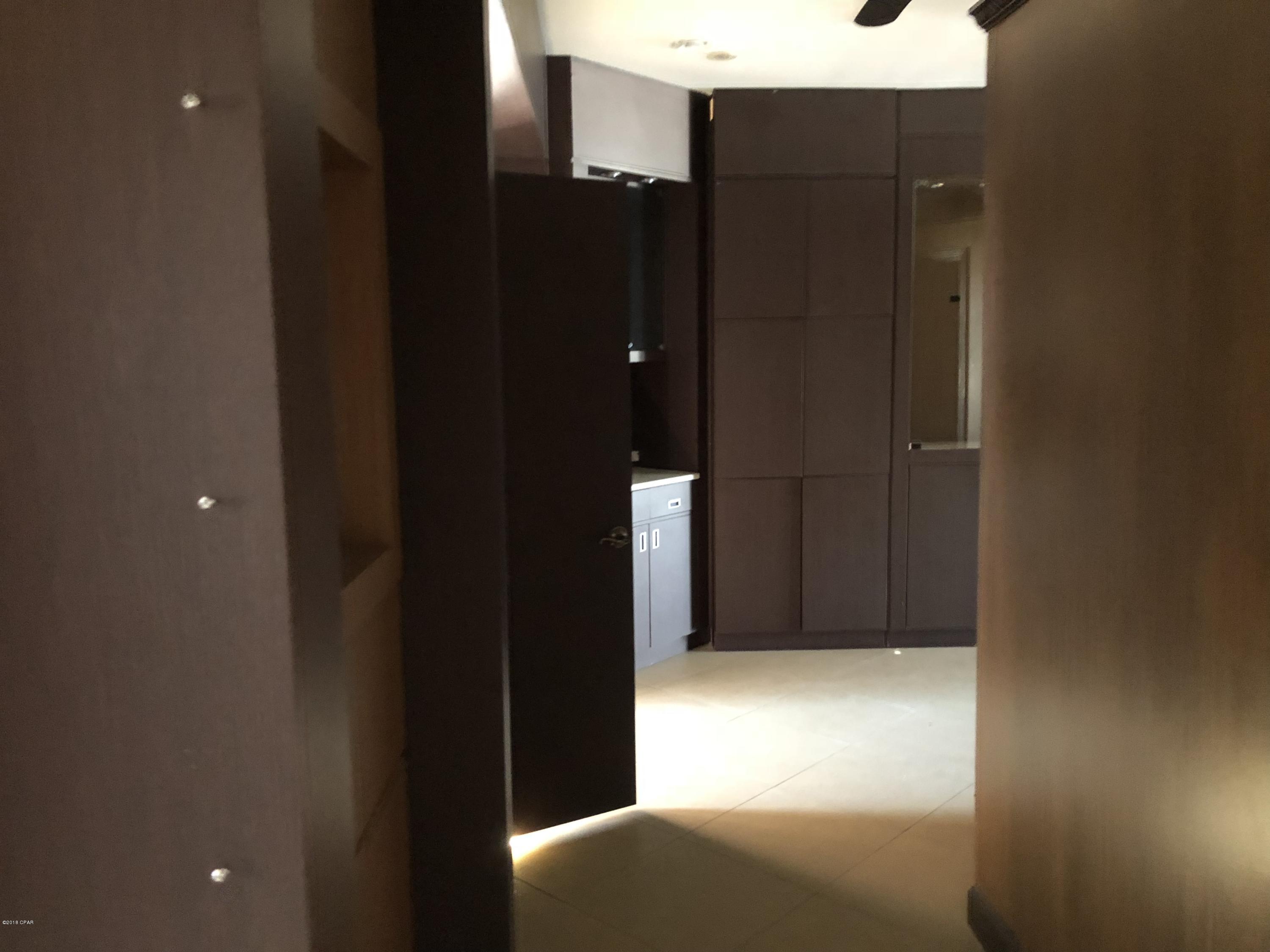 Grand Panama Beach Resort - Commercial Lease