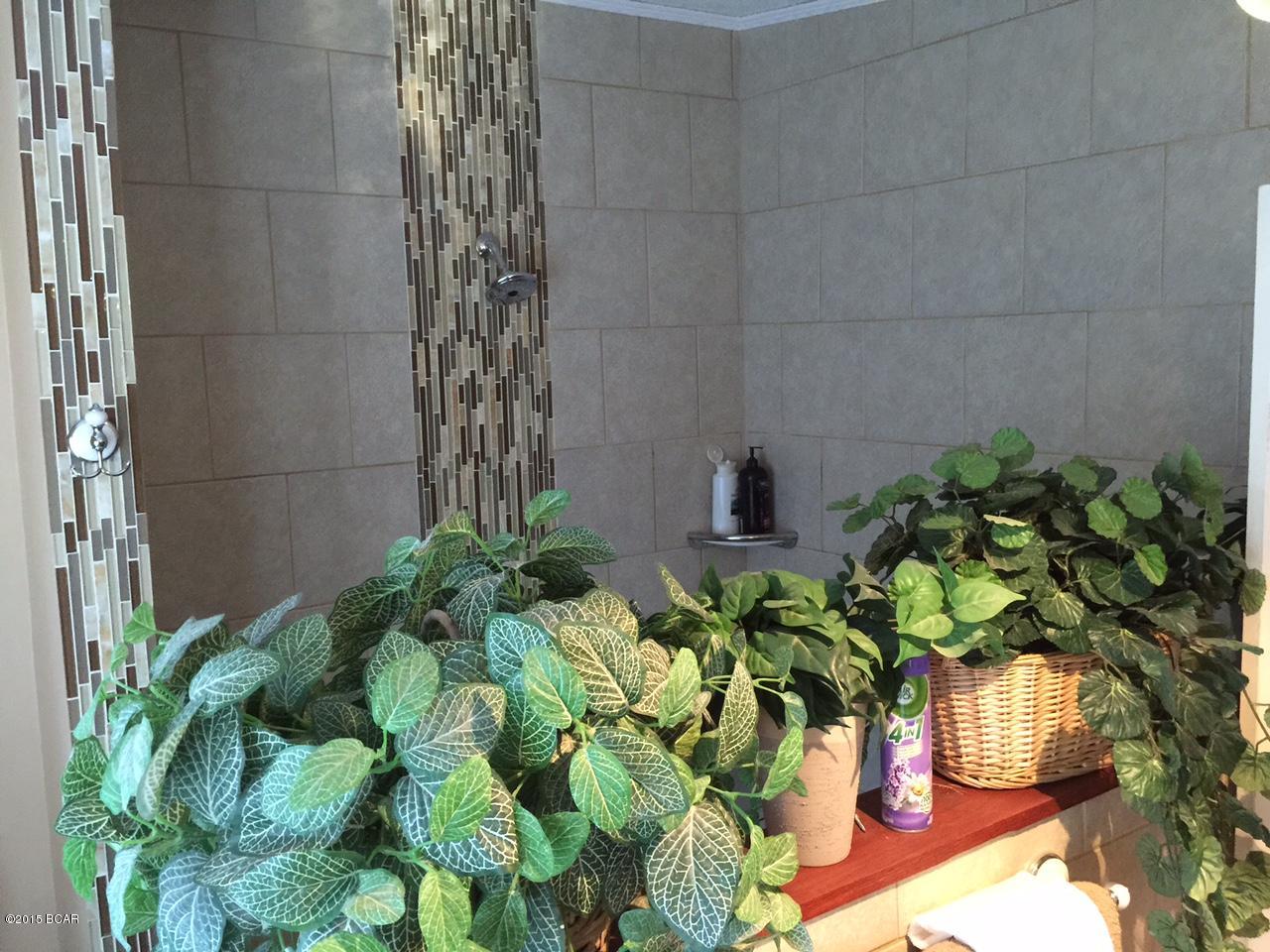 Leisure Lakes - Residential