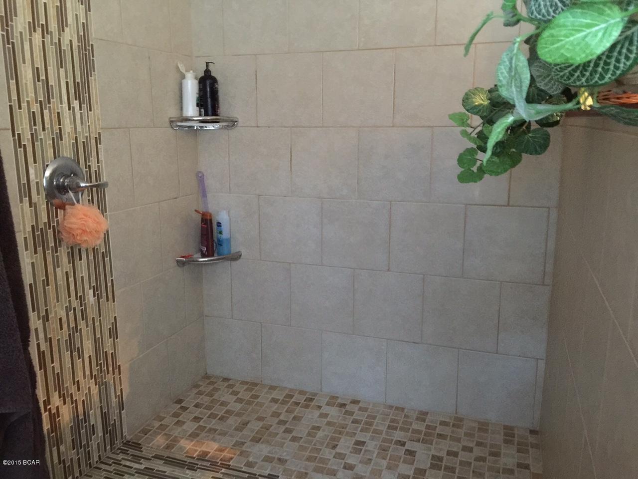 Leisure Lakes - Residential