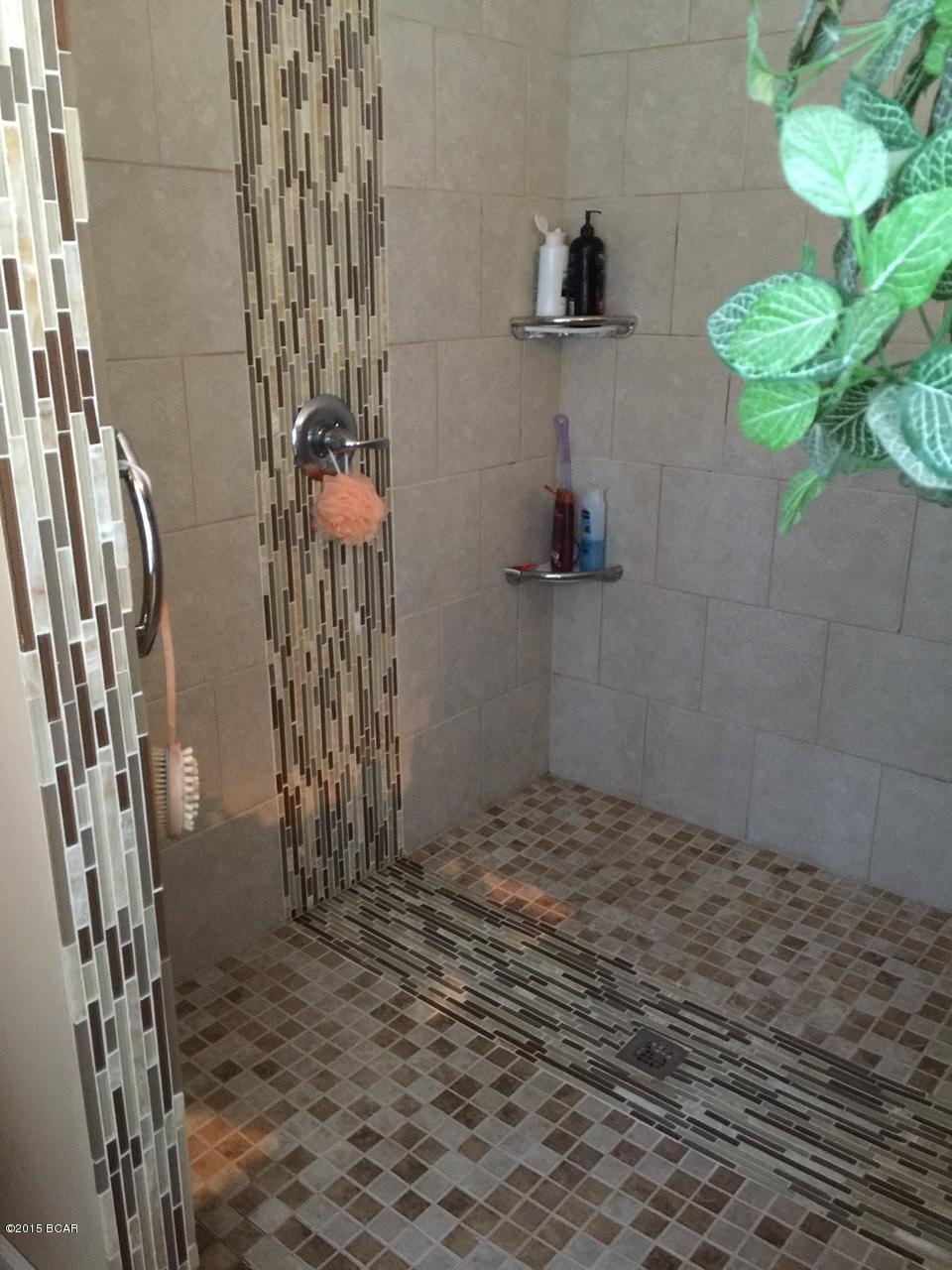 Leisure Lakes - Residential