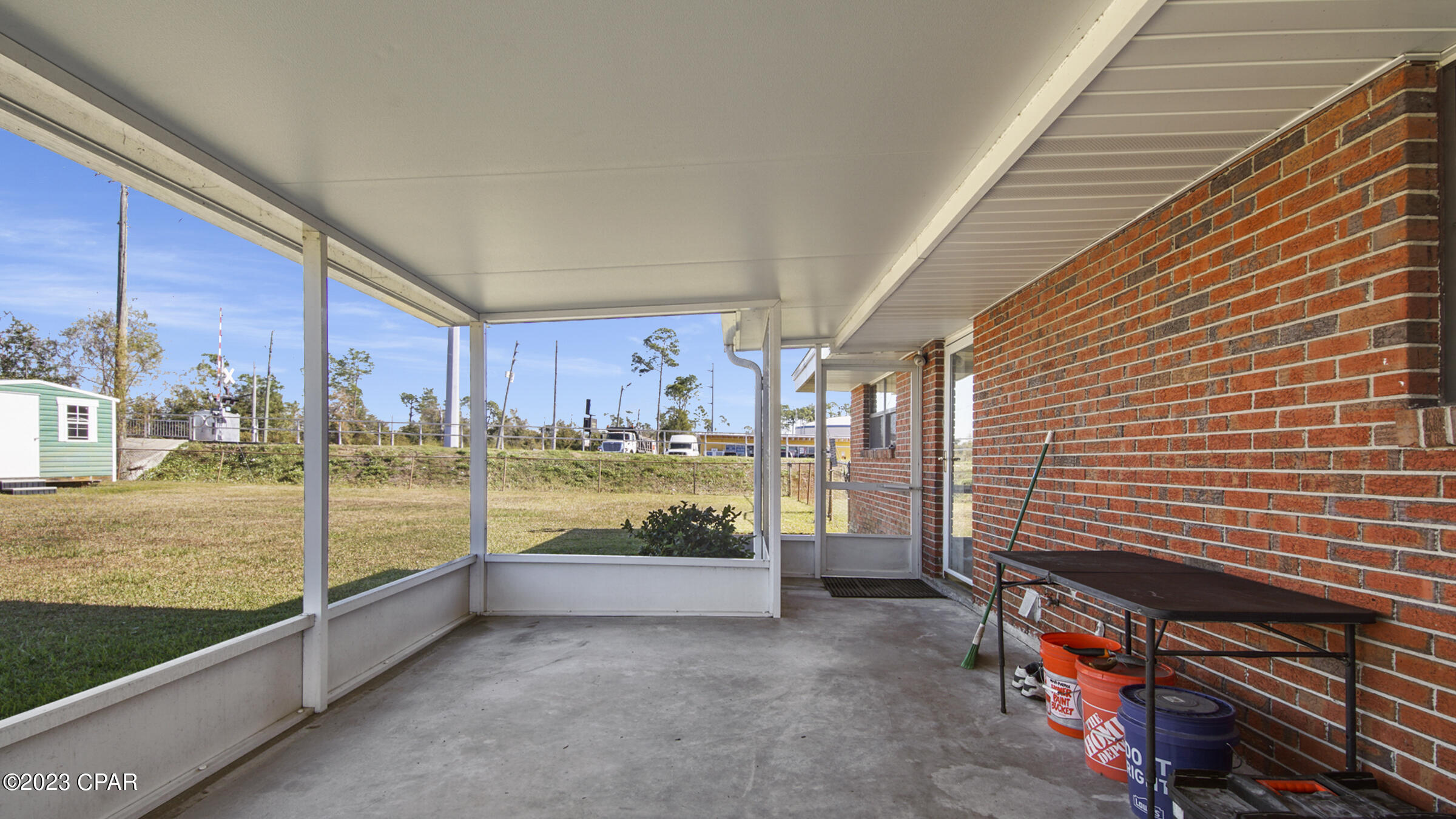 Hentz 1st Add Unit B - Residential