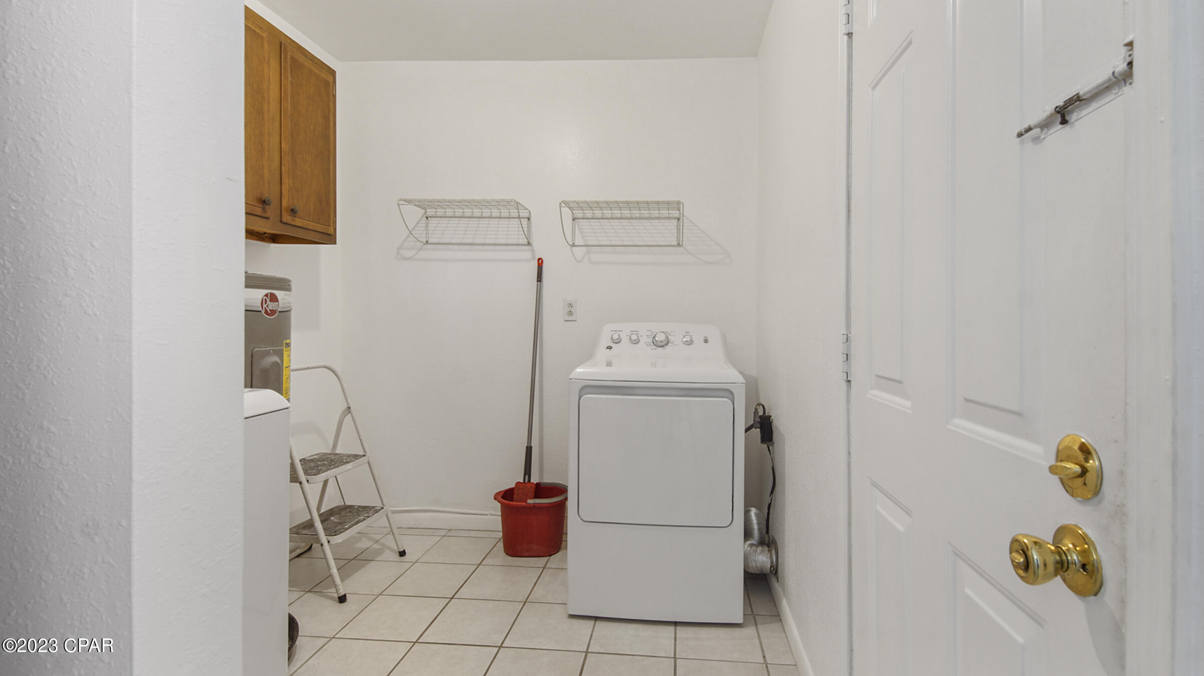 Hentz 1st Add Unit B - Residential