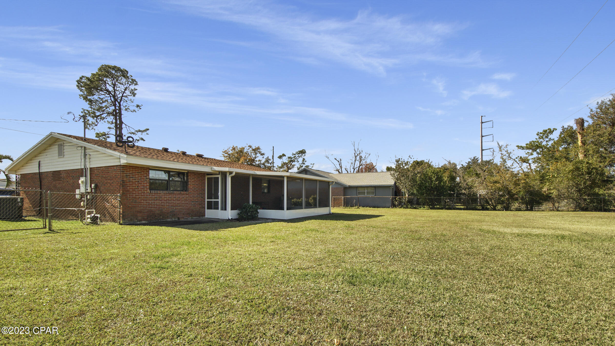 Hentz 1st Add Unit B - Residential