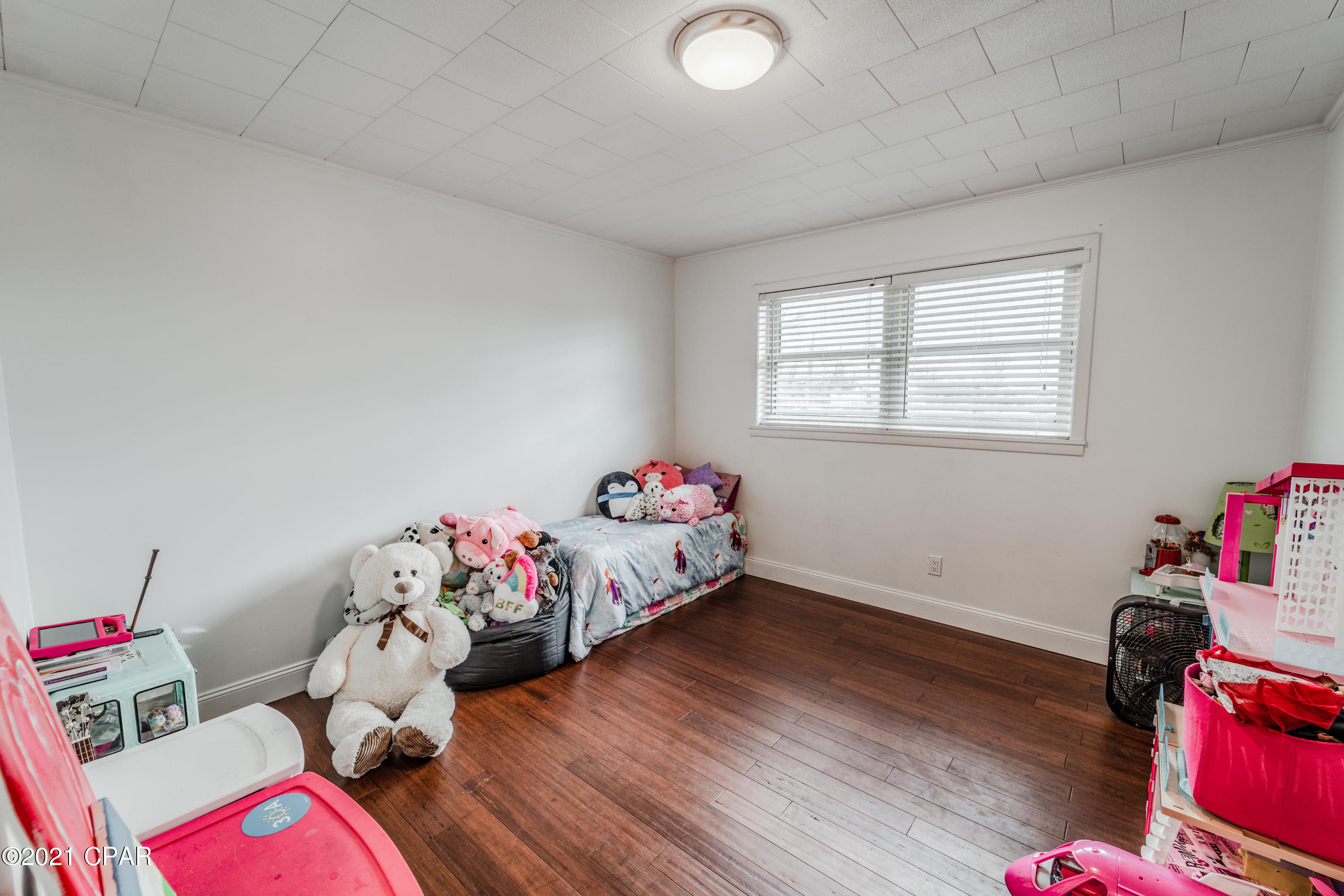 College Point 2nd Add - Residential