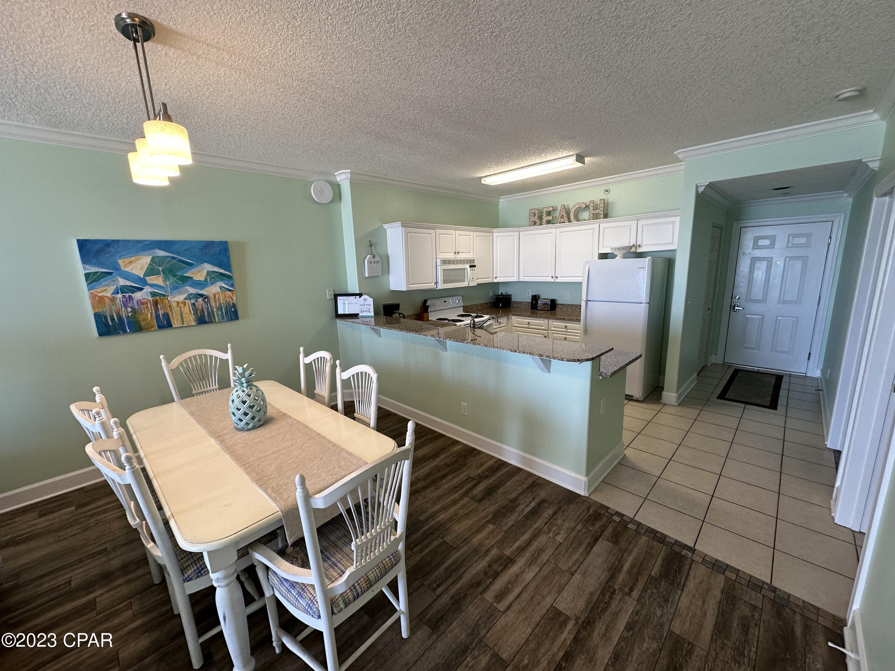 Twin Palms Resort - Residential