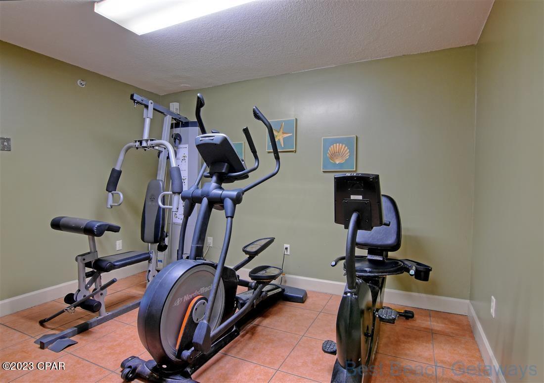 Twin Palms Resort - Residential