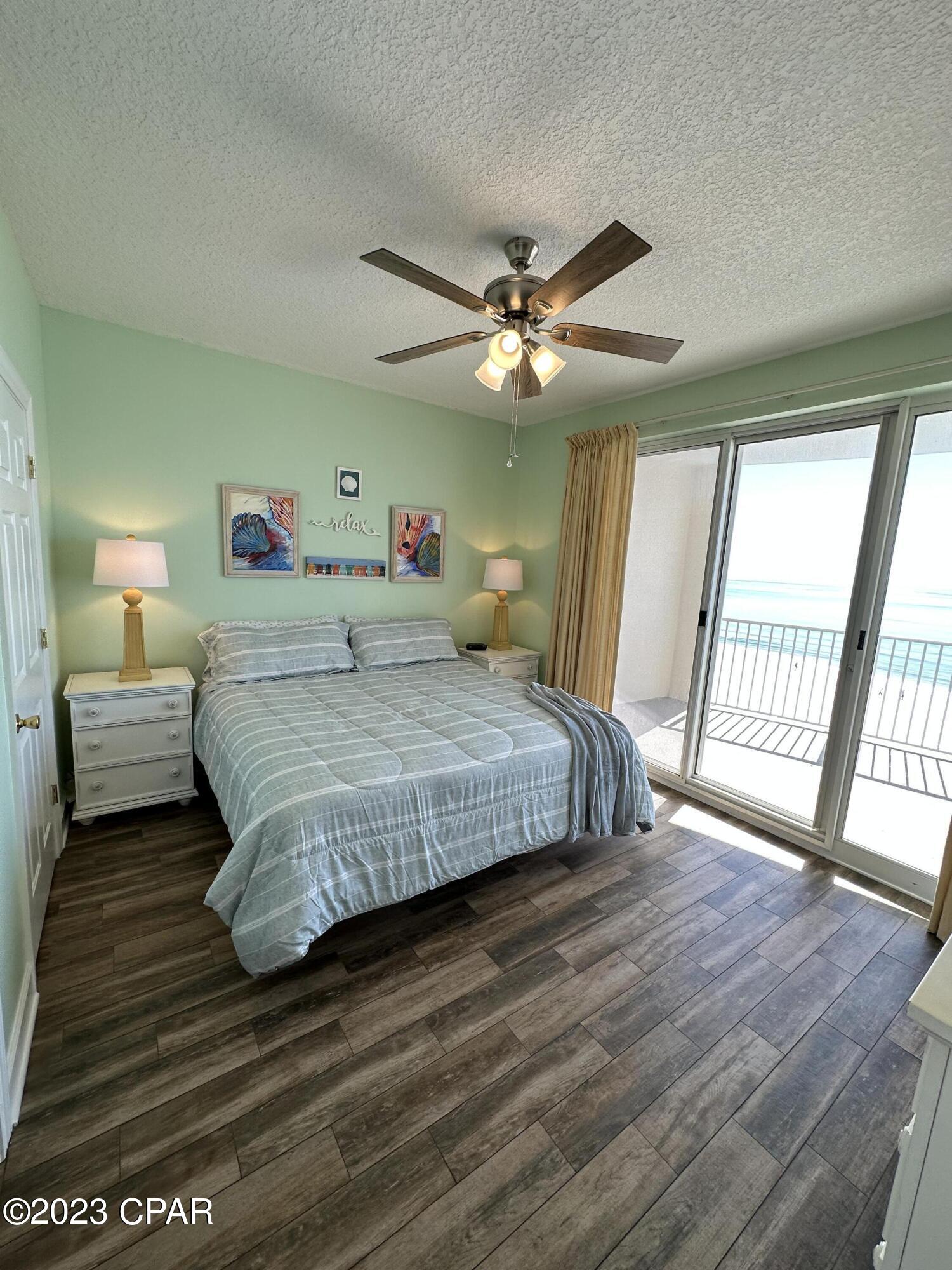 Twin Palms Resort - Residential