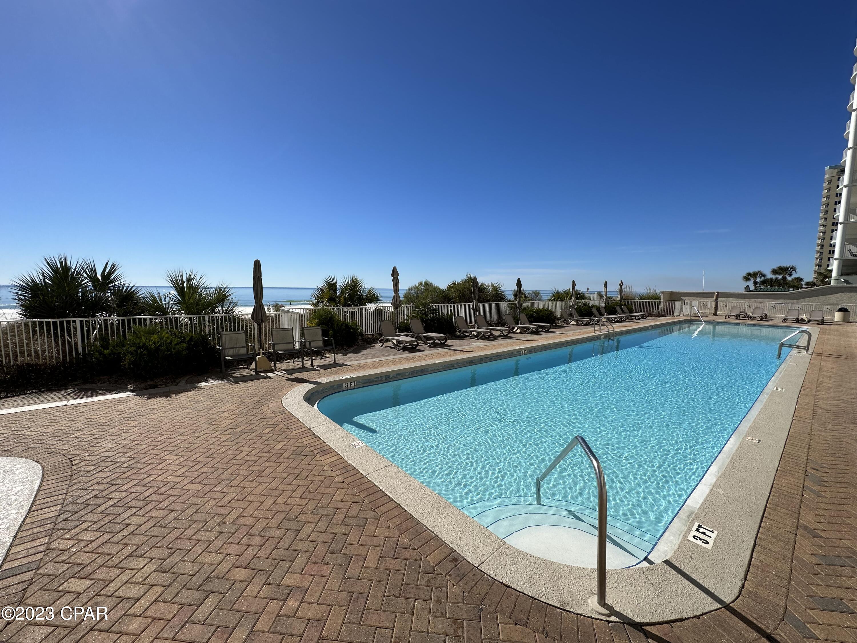 Twin Palms Resort - Residential