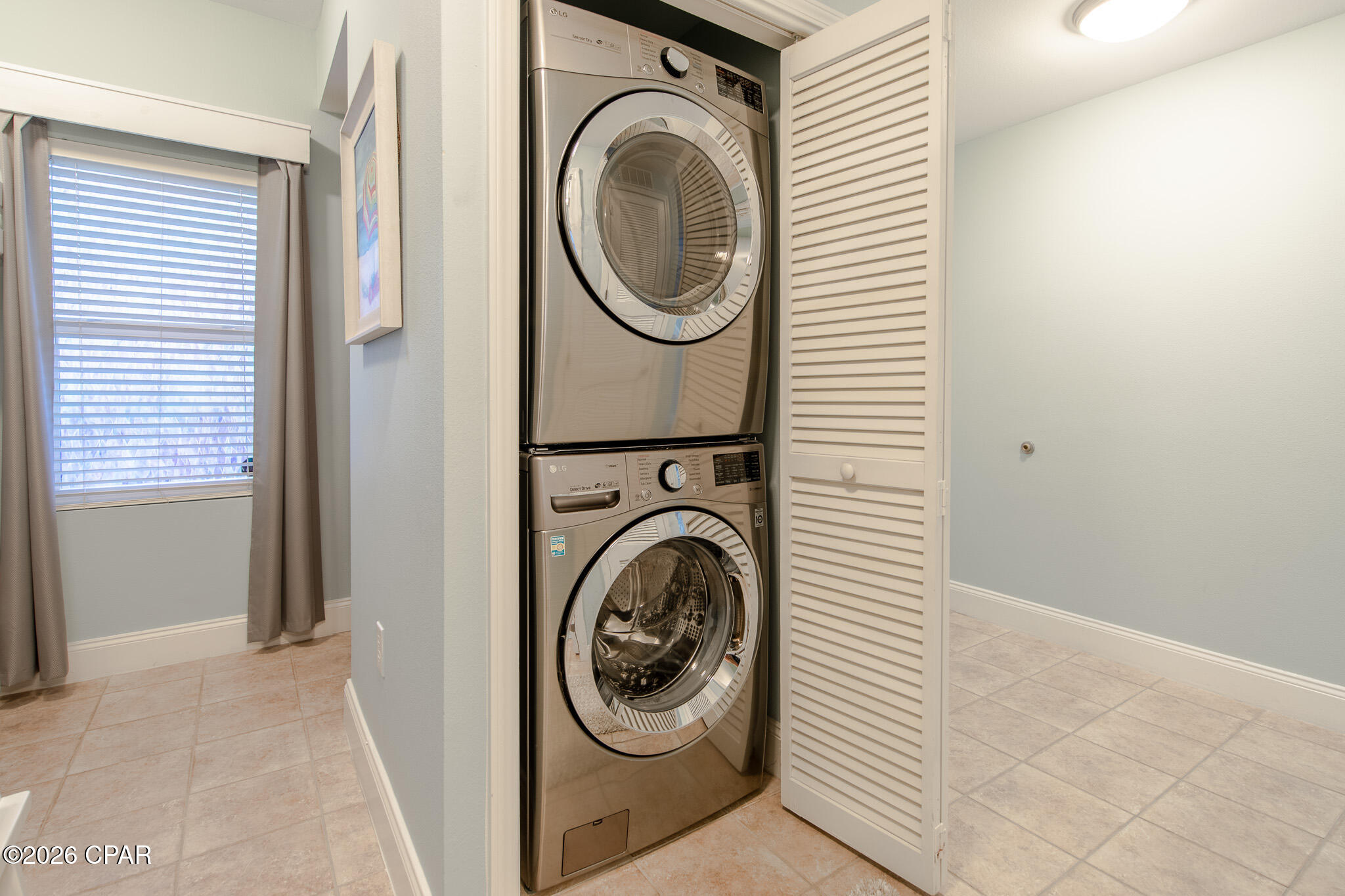 Laketown Wharf - Residential