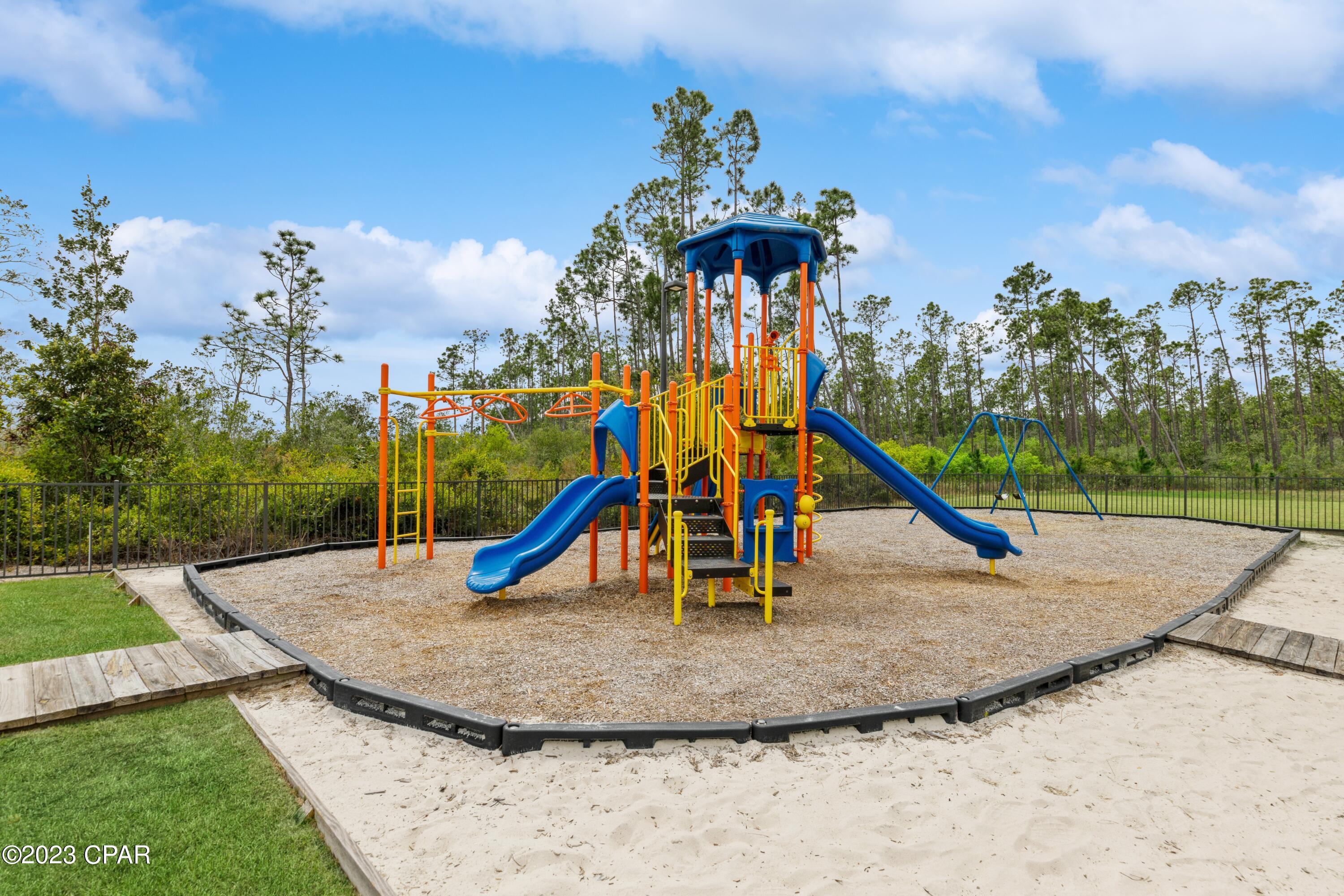 Cedar Creek At Deerpoint Lake - Land