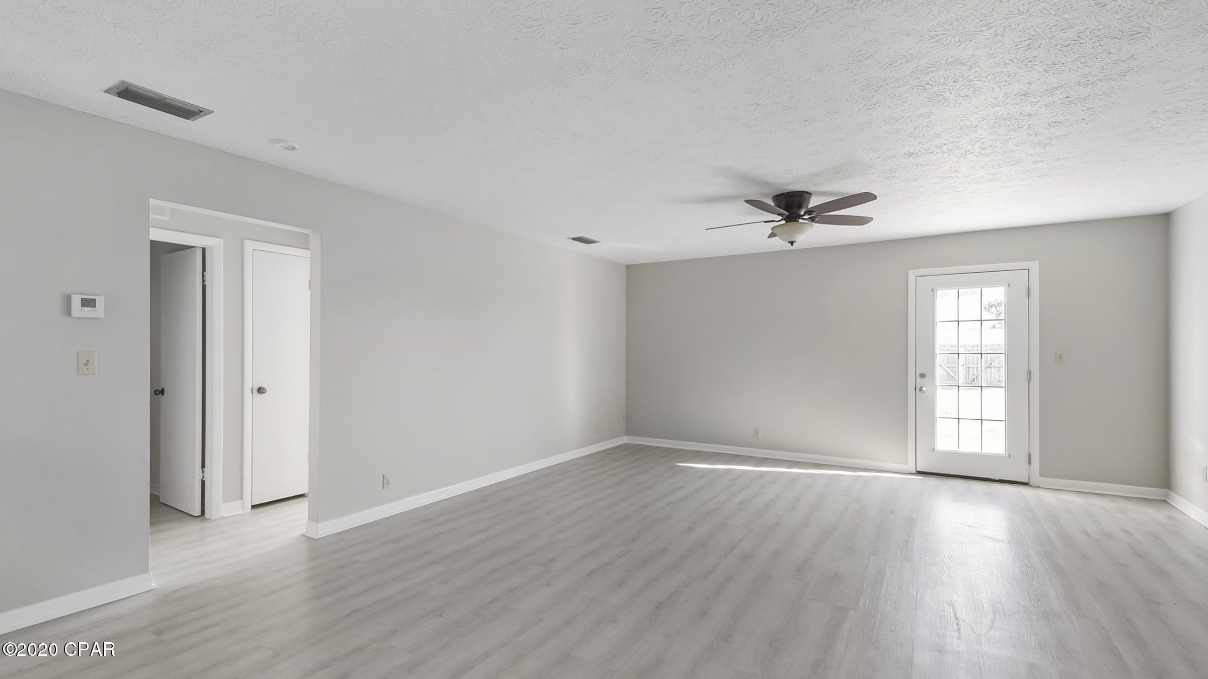 [No Recorded Subdiv] - Residential Lease