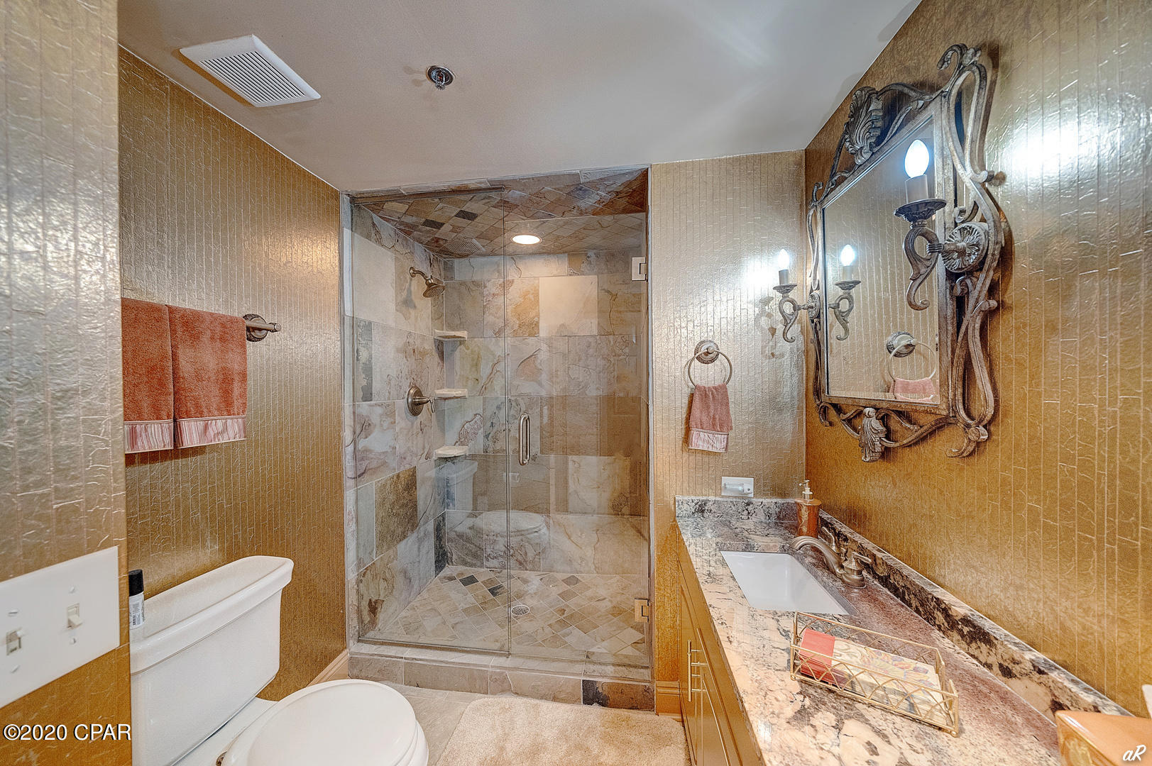 Summerwinds Condo - Residential