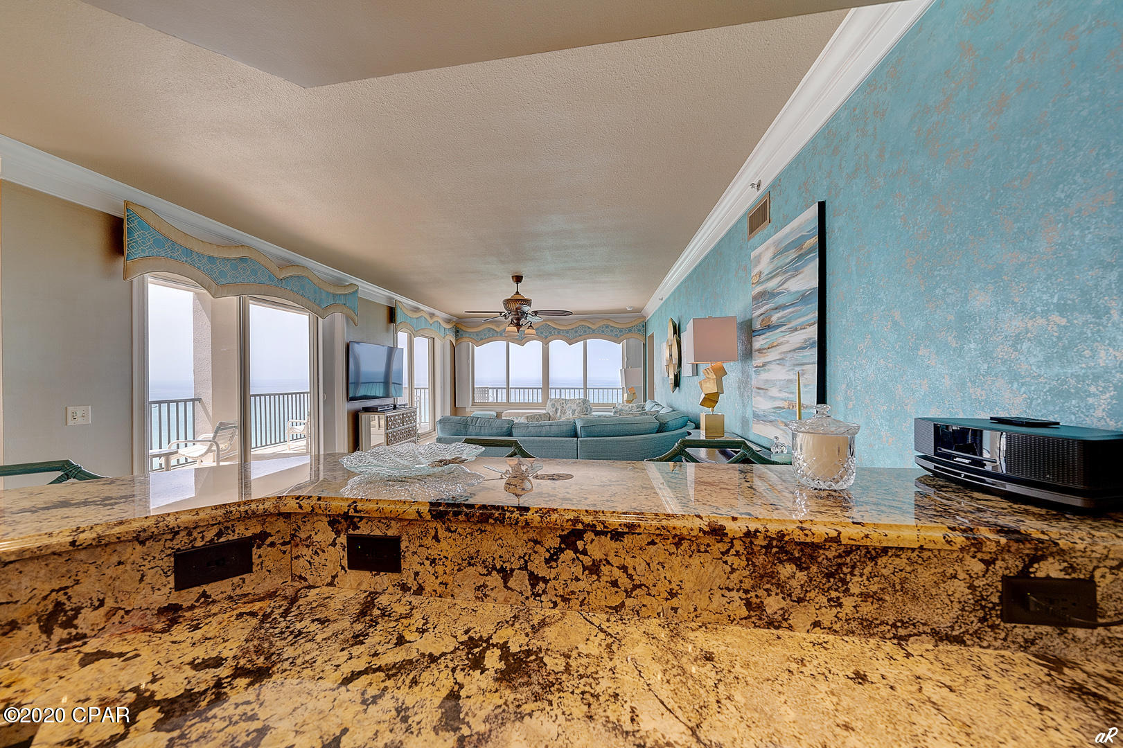 Summerwinds Condo - Residential