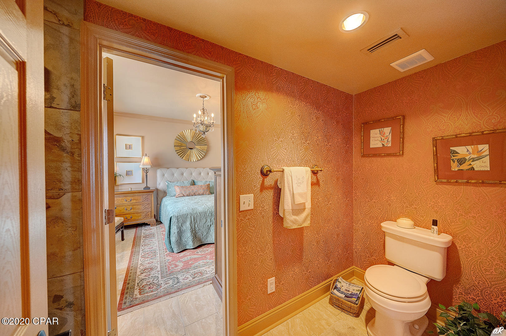 Summerwinds Condo - Residential