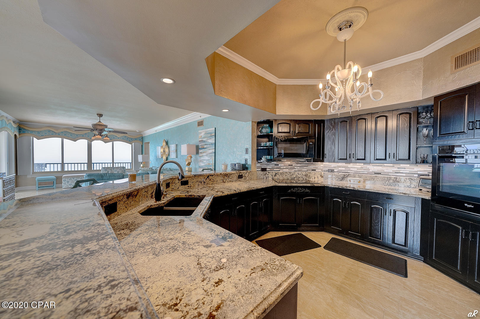 Summerwinds Condo - Residential