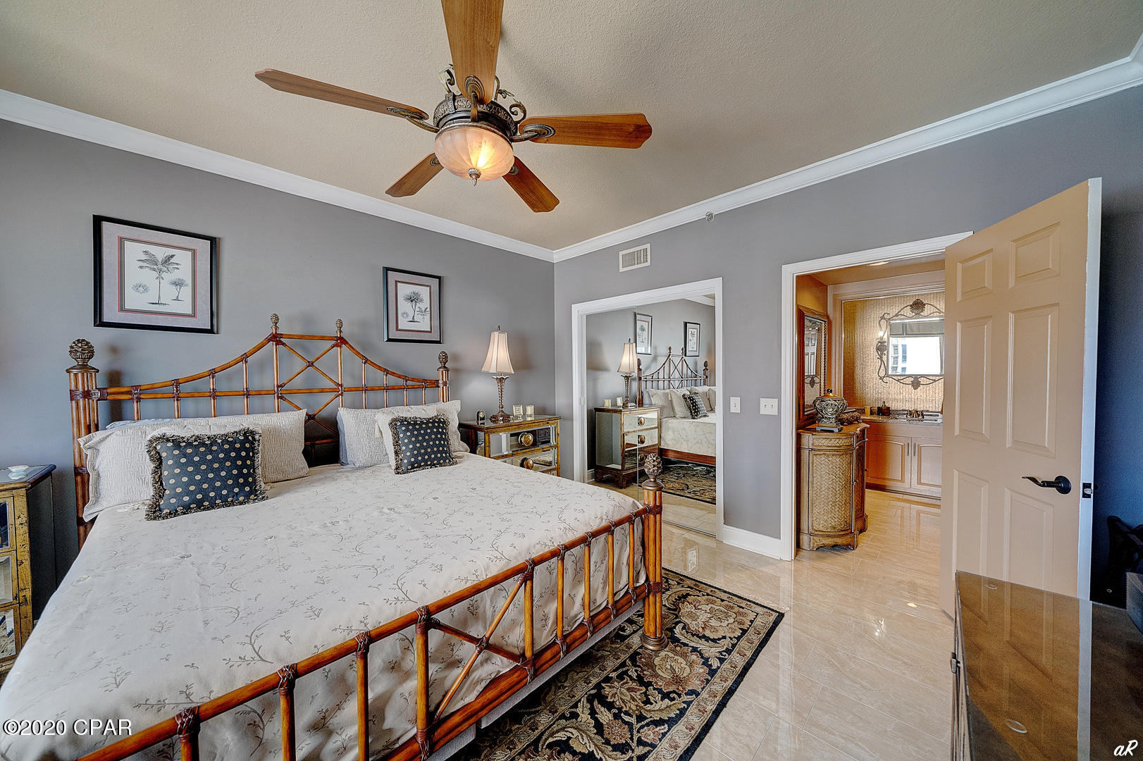 Summerwinds Condo - Residential