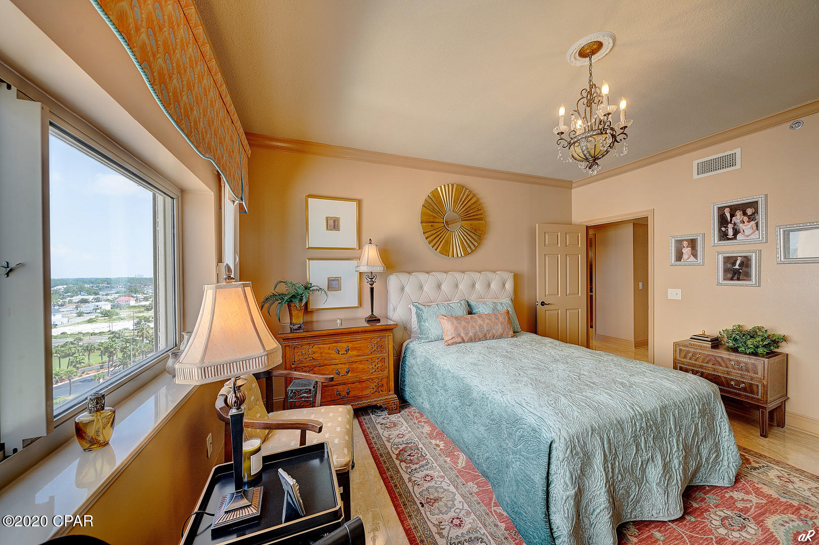 Summerwinds Condo - Residential