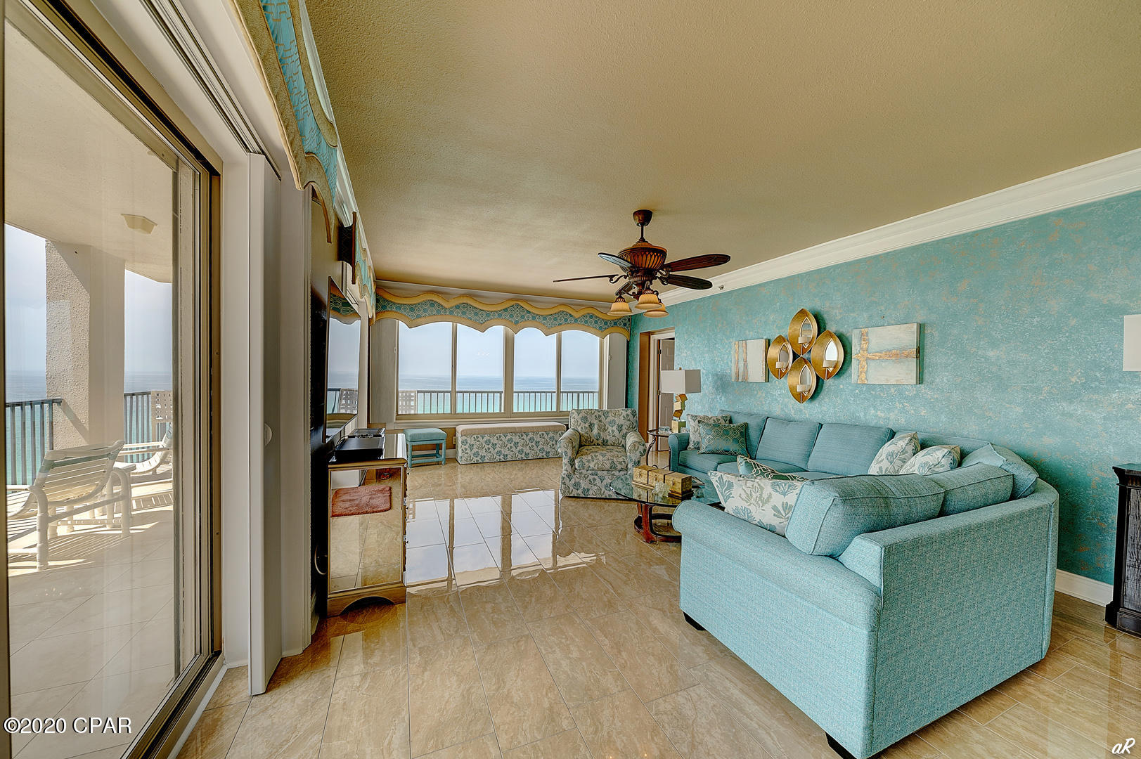 Summerwinds Condo - Residential